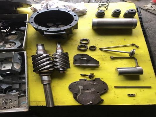 螺桿式壓縮機(jī)維修